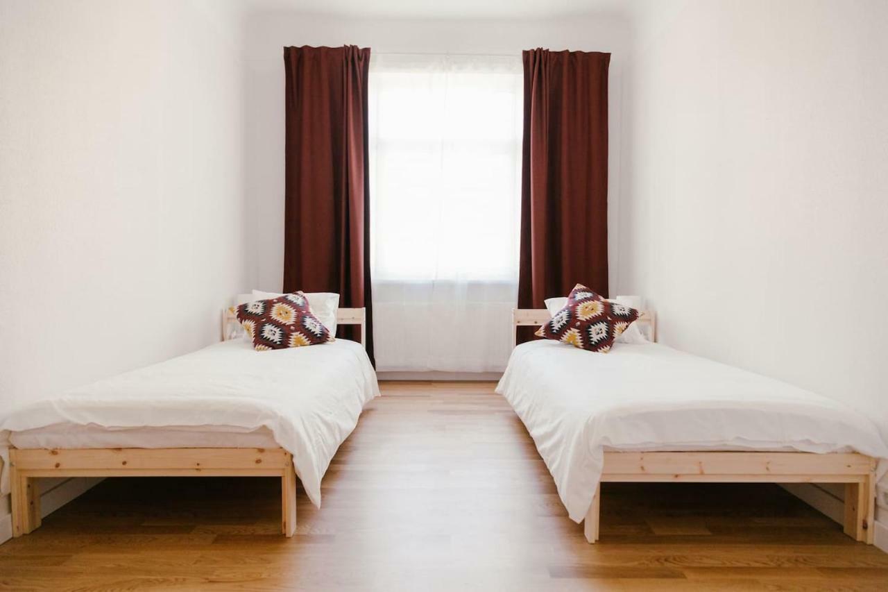 Izu Home Рига Екстериор снимка